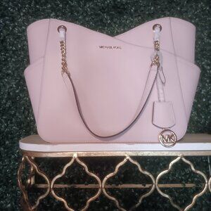 Micheal Kors blush purse